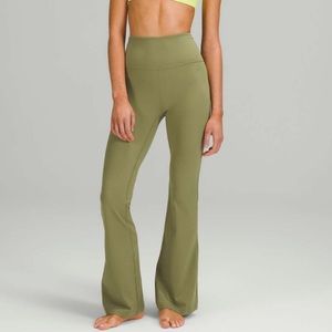 Lululemon Groove Super-High-Rise Flared Pant Nulu